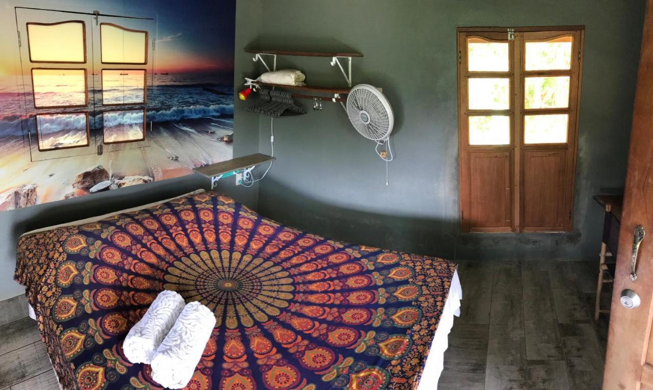 La Casa Naranja Hotel Brig Bay Buitenkant foto